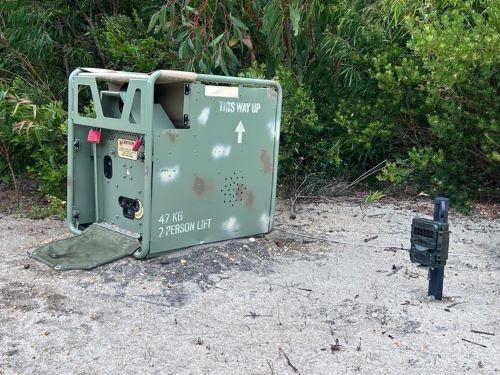 FelixerTM grooming device to control feral cats and red foxes. Photo: Sarah Comer